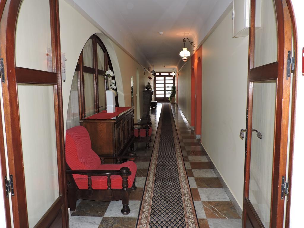 Hotel Uhainak Hendaye Exterior photo